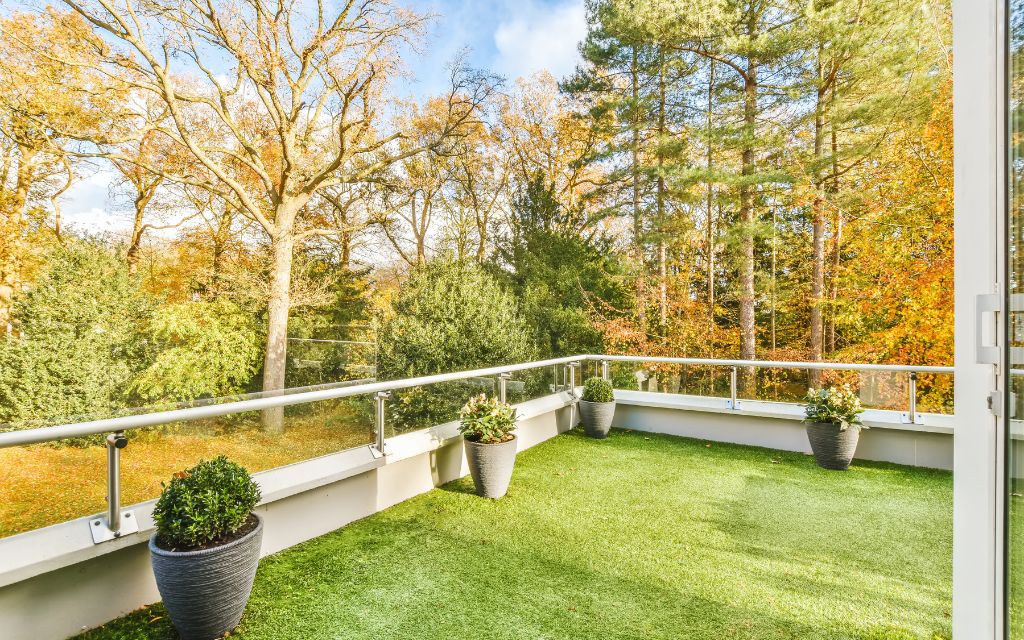 15 creative artificial grass small garden ideas