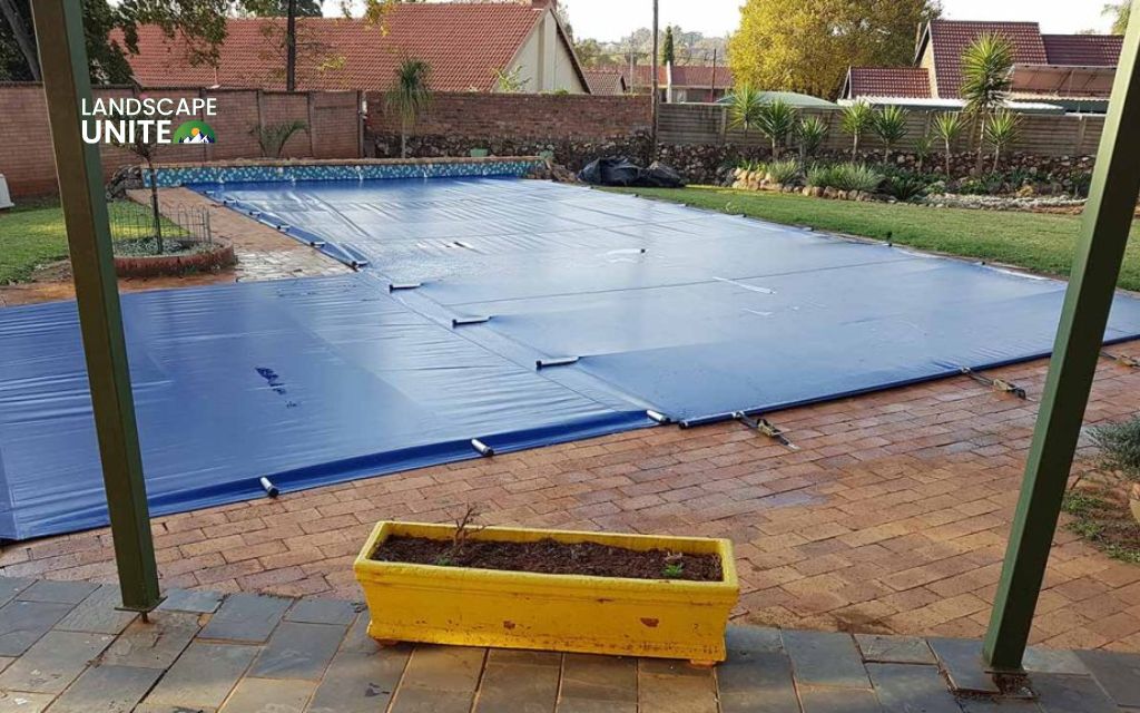 How to winterize a pool: 9 essential steps to prevent winter damage 4 Cover the pool securely