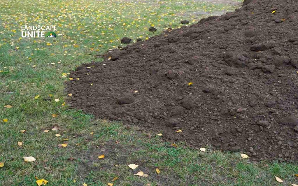 What is a yard of topsoil?