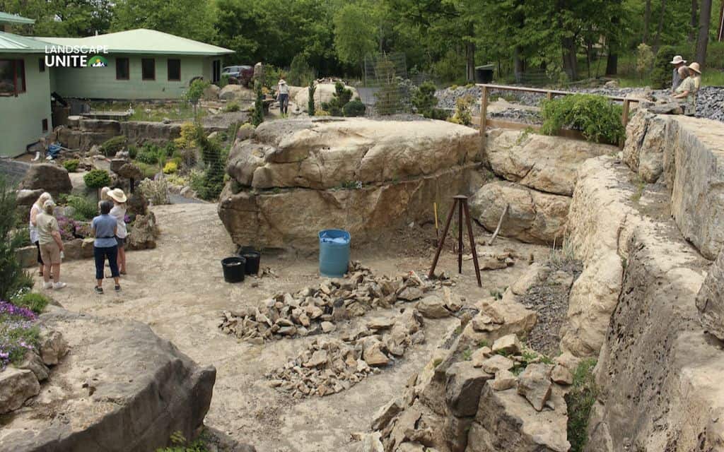 15 gorgeous flower beds with rocks that practically transform your landscape 18 How to maintain rock flower beds