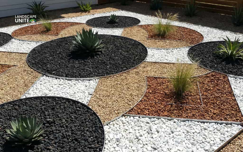 15 gorgeous flower beds with rocks that practically transform your landscape 16 Mixed gravel colors for artistic patterns